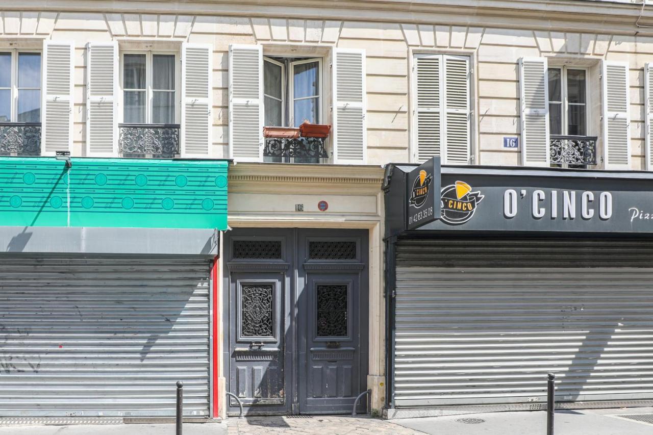 Artists' Studio On The Roofs Of Montmartre - Welkeys パリ エクステリア 写真